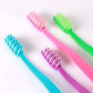 Brosse à dents personnalisée du fabricant chinois, 4 couleurs