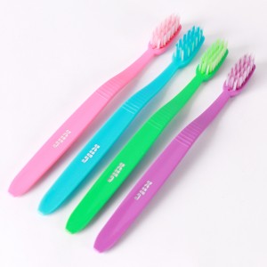 Brosse à dents personnalisée du fabricant chinois, 4 couleurs