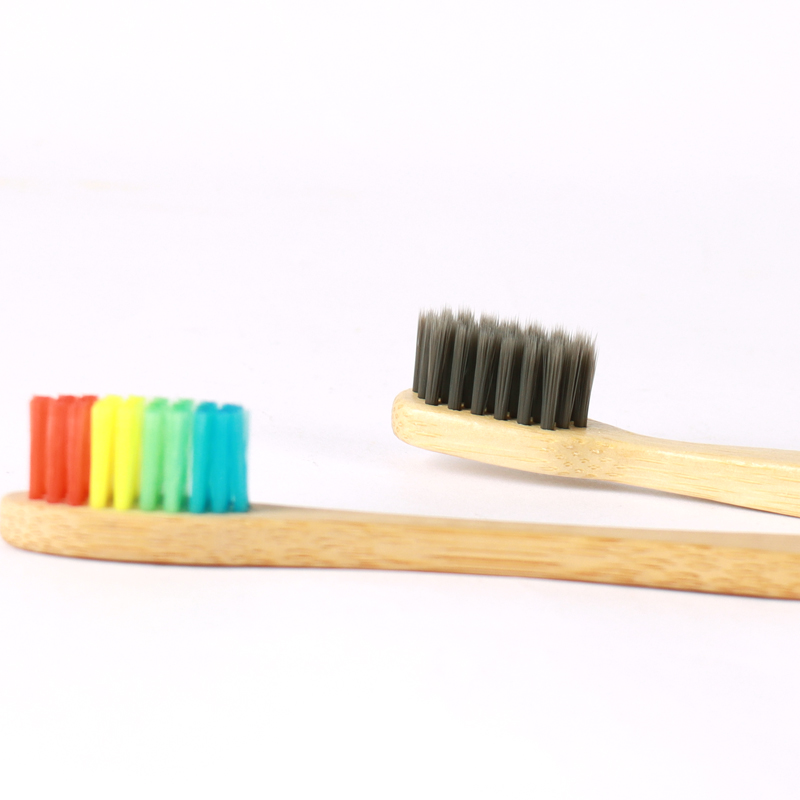 À quelle fréquence changer de brosse à dents